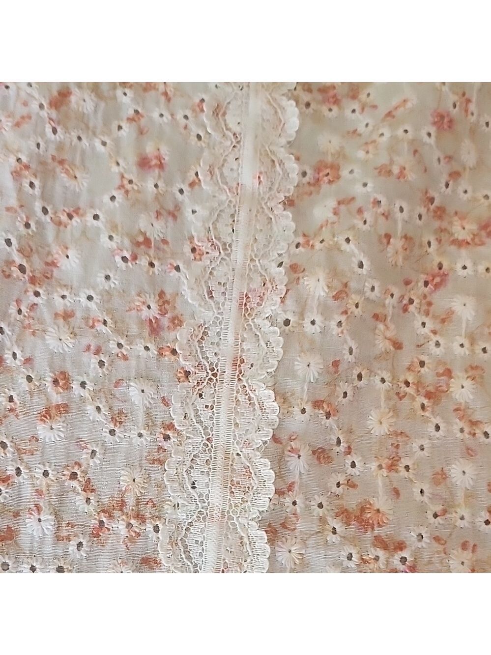 AURA Cream Lace Women's Top - Picture 9 of 9